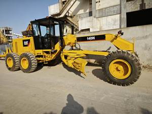 Le Japon et la Chine ont fabriqué une niveleuse d'occasion bon marché Caterpillar 140H à vendre à Shanghai - Product Image 3