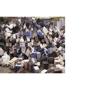 Compre Baterías de Camión Premium Usadas, Chatarra de Baterías de Plomo a Precios Bajos, Chatarra de Baterías de Plomo-Ácido con una Pureza del 99% para Autos y Camiones - Product Image 3