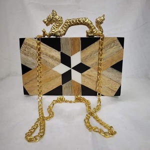 Bolsos de mano de resina para mujer con botones de perlas bellamente adornados, monederos de diamantes para tiendas de reventa de accesorios de moda - Product Image 6