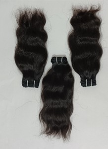 Extensiones de cabello Remy indio ético de 14 pulgadas Cabello humano estilo ondulado natural del más alto grado - Product Image 2