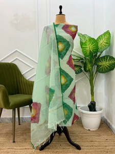 Conjunto de Kurti de 3 Piezas de Seda de Lino Banarasi Clásico Tradicional Sin Costuras para Mujer, Ropa Étnica Cómoda para Fiestas y Festivales - Product Image 3