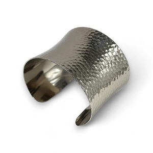 กำไลข้อมือแฟชั่นทองเหลืองมีความยืดหยุ่นและโค้งงอได้พอดี - Product Image 2