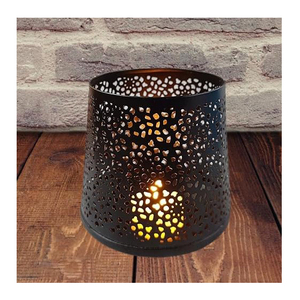 Support votif en fer de décoration classique bougeoir en fer de couleur noire pour la maison décorative à la main personnalisée en quantité en vrac - Product Image 1