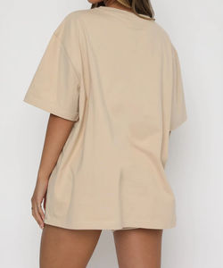 Camiseta extragrande de ropa informal de verano para mujer con logotipo personalizado y pantalones cortos para correr con patrón sólido de media manga - Product Image 4