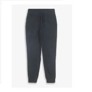 Surplus Jongens Fleece Donkergrijze Joggers Stocklot Groothandel Van India Hoge Kwaliteit, Diverse Maten, Bulkdeals Beschikbaar