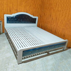 Cama Clásica de Hierro Forjado de 1.8m/2m, Fácil de Montar - Product Image 1
