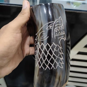 Corne à boire viking de qualité supérieure avec verre en corne, fabrication artisanale, 350 ml, design vintage de luxe pour les occasions de fête de vin à bas prix - Product Image 1