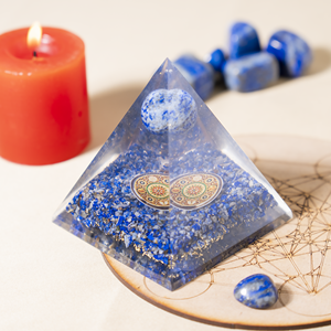 Pyramide d'orgone semi-précieuse en lapis-lazuli avec globe pour la méditation et la décoration – Meilleure vente - Product Image 3
