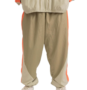 Ensemble de survêtement personnalisé en nylon imperméable et léger, coupe-vent, jogging, fermeture éclair, survêtement pour homme, respirant, coupe classique - Product Image 3