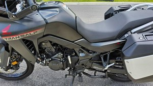 Nueva Motocicleta de Aventura Honda Transalp 2025 con Tecnología Avanzada para el Piloto, 3 Años de Garantía, en Stock - Product Image 5