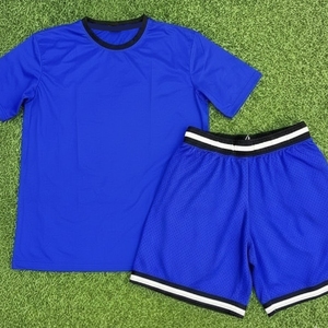 Conjunto de Camiseta de Verano Personalizada para Hombre, de Mezclilla Corta Tejida con Diseño de Paneles de Franela y Estampado - Product Image 5
