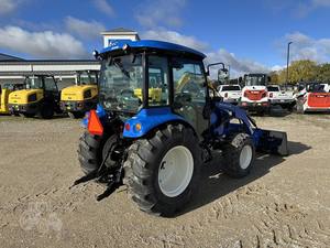 2025 BOOMER 55 | Tractor agrícola New-Holland original de calidad superior disponible para la venta - Product Image 3