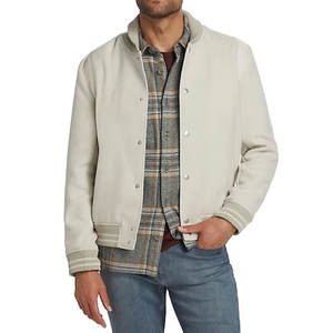 Chaqueta de Invierno Estilo Letterman de Alta Calidad con Cuello Alto, Logotipo Frontal con Impresión Personalizada, 100% Algodón, la Mejor Calidad para Hombre - Product Image 3