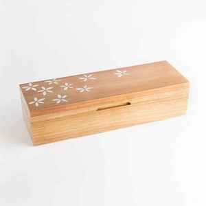 Caja Boneinlay hecha a mano con acabado de laca, caligrafía árabe e incrustaciones de fregona, embalaje de regalo islámico moderno ecológico - Product Image 1