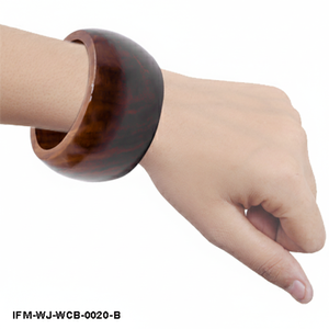 Grand bracelet manchette incurvé en bois, écologique, sculpté à la main, en bois foncé, bijou audacieux et massif, style bohème, cadeau pour elle - Product Image 3