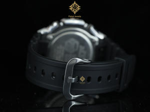 ตัวเรือนนาฬิกาแบบฝังเพชรโมอิสซาไนต์ VVS D ระดับหรูหรา ดีไซน์แบบ Prong สำหรับนาฬิกา GA2100 หน้าปัดดิจิตอล สีทอง พร้อมฟังก์ชั่นปลุก แสดงวันที่ สายยาง - Product Image 5