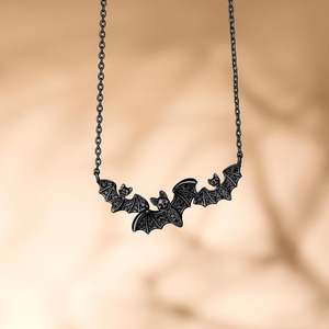 Collier pendentif chauve-souris Familiars des sorcières en argent sterling Jeulia - Product Image 4