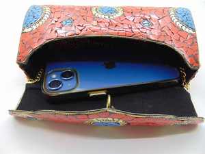 Lowellcraft Indian Supplier's Latest Arrival Good Selling Metal Flap <b>Clutch</b> <b>Bag</b> Stone Pattern Evening/<b>Wedding</b> Casual/Office Use - Product Image 5