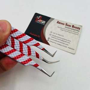 Pinzas para Extensión de Pestañas de Navidad, Punta de Fibra, Agarre Fuerte, Acero Inoxidable, Probadas a Mano, con Logotipo Personalizado - Product Image 2