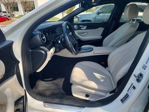 Mercedes-Benz E 350 Turbo Premium RWD d'occasion propre 2022 - Product Image 4