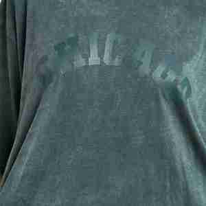 เสื้อยืดโอเวอร์ไซส์ผู้หญิง คอกลม แขนเสื้อแบบดรอปโชว์เดอร์ สไตล์สตรีทแวร์ ผ้าฝ้าย 100% คุณภาพสูง ขายส่ง รับผลิตตามแบบ - Product Image 5