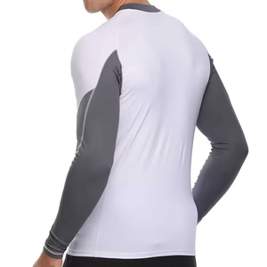 Protector antisalpicaduras personalizado de ropa de baño y ropa deportiva transpirables de calidad superior con logotipo y diseño de ajuste personalizado Fabricante OEM - Product Image 3