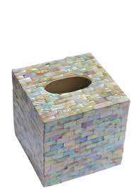 Boîte à mouchoirs classique en nacre pour une mise en scène de table de luxe, boîte rectangulaire en nacre avec couvercle et finition en coquille naturelle - Product Image 2