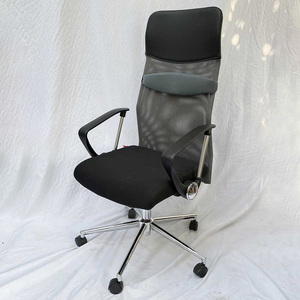 Silla de Oficina Ergonómica Contemporánea con Respaldo de Malla y Reposacabezas - Ideal para Estaciones de Trabajo - Product Image 5