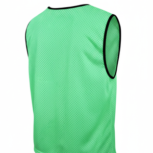 Maillots d'entraînement personnalisables avec logo d'équipe et numéros imprimés, en tissu durable et respirant pour l'entraînement de football - Product Image 4