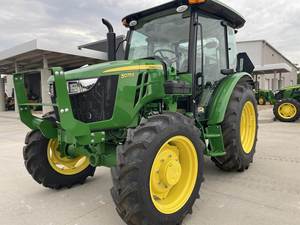 Tractor Agrícola John Deere de 95 CV con Cabina en Buen Estado de Funcionamiento - Product Image 4