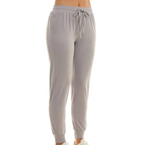 Pantalones de chándal de secado rápido con logotipo personalizado para mujer, pantalones de chándal de estilo urbano cosidos, pantalones de chándal de diseño OEM - Product Image 3