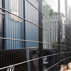 Panneaux de clôture 2d enduits de poudre galvanisés Offre Spéciale ral 7016 soudés 868/656/545 treillis métallique à double barre 2d double clôture soudée