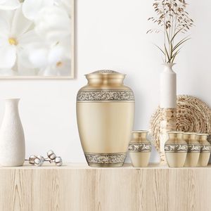 Lot de 5 urnes funéraires florales pour cendres humaines-1 adulte + 4 jetons de souvenir taille or - Product Image 5