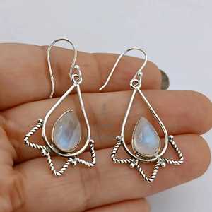 Pendientes de Plata de Ley con Piedra Lunar Arcoíris, Forma de Lágrima, Piedra de Nacimiento de Junio - Product Image 3