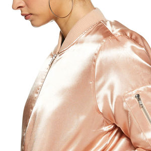 แจ็กเก็ตซาตินบอมเบอร์สำหรับผู้หญิงแจ็กเก็ตซาตินสำหรับฤดูหนาวผลิตตามสั่ง - Product Image 4