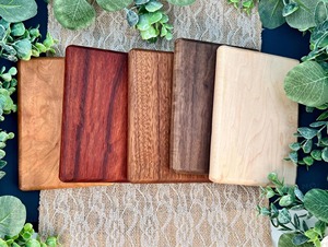 Planche à découper en bois multicolore, planche à découper artisanale, parfaite pour une cuisine élégante et la préparation des aliments, fabriquée à la main en Inde - Product Image 4