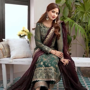 Faux Georgette Sequence Bordado Top & Palazzo Four Side Cut Work Lace Border Dupatta Superventas Nuevo diseñador Ropa de boda - Product Image 1