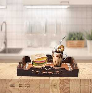 Plateau en bois d'acacia avec poignées pour servir des boissons, du thé, des desserts, le dîner, le petit-déjeuner 30,48 cm X 30,48 cm X 4,06 cm - Product Image 5