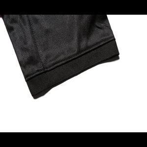 Maillots de football américain personnalisés en gros, 100 % polyester, respirants, anti-humidité, en maille, demi-manches, logo 3D sur le devant - Product Image 5