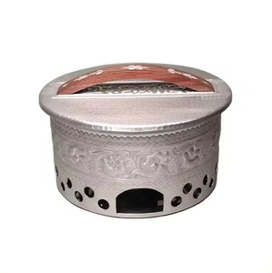 Casserole de cuisine de couleur argent durable et élégante avec couvercle conçue pour un usage professionnel dans les hôtels, les mariages et la restauration d'événements - Product Image 2