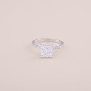 แหวนเพชรทรงปรินเซสคัท IGI เพชรเลี้ยงในห้องปฏิบัติการ สำหรับหมั้นและแต่งงาน พร้อมวงแหวนประดับเพชรแบบ Pavé ทองคำขาว/โรสโกลด์/ทองคำเหลือง 9K - Product Image 1