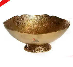 Cuenco para servir comida de acero inoxidable con acabado dorado para restaurante y bar de hotel - Product Image 1