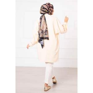 Hijab Atlas crème Veste modeste avec poches latérales pratiques - Product Image 4