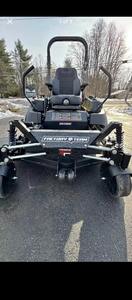 Tondeuse à gazon H&S 2024 Ferris Is 3300 Zero Turn - Product Image 6