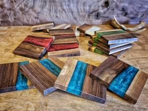 Durable and Stylish Eco-Friendly Resin Wood Coaster Set with 100mm Diameter for Hotel Restaurant Commercial Use - Product Image 2