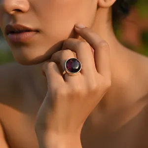 Bague unisexe tendance en argent sterling 925 avec grenat et sertissage clos, idéale pour offrir - Product Image 3