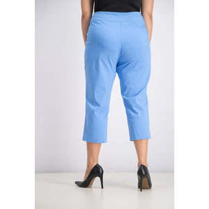 Collezione JM: Pantaloni Capri da Donna a Vita Alta con Decorazioni, Blu Brillante, Taglie M-3XL, Pantaloni Palazzo Traspiranti e Stropicciati per l'Estate - Product Image 3