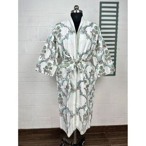 Kimono long en coton Kantha Reine pour femme, veste décontractée d'été, vert pastel, tissu tissé doux Affe Tier - Product Image 1