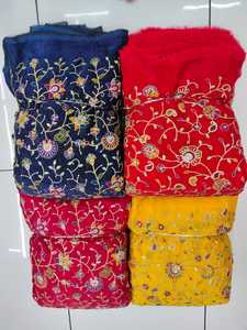 ผ้าลูกไม้หรูหรา HONEY LACE ปักด้วยด้ายเมทัลลิกประดับลูกปัดลายดอกไม้ ผ้า Fendy สำหรับชุดแต่งงาน น้ำหนักปานกลาง กันน้ำ กันไฟฟ้าสถิต - Product Image 3