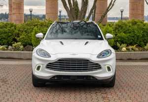 SCFVUJAW9MTV02725 2023 รถเอสยูวีหรูหรา ขับเคลื่อนสี่ล้อ เครื่องยนต์ 4.0 ลิตร ทวินเทอร์โบ V8 697 แรงม้า แรงบิด 900 นิวตันเมตร ความเร็วสูงสุด 310 กม./ชม. ไมล์น้อย อะไหล่แท้จากโรงงาน - Product Image 6